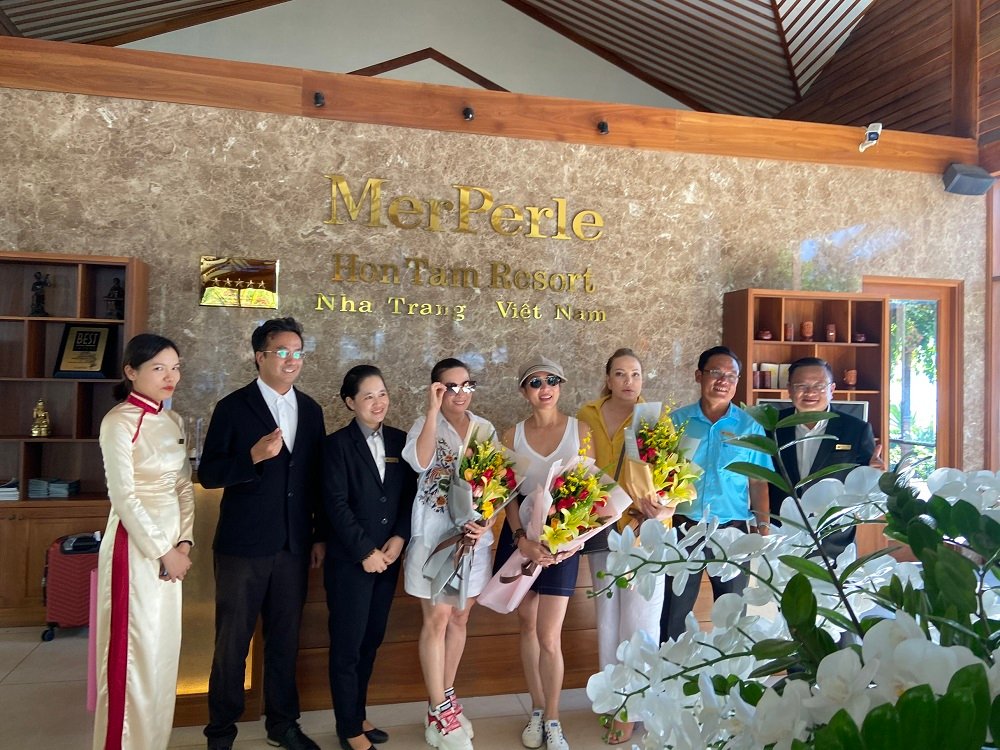 MerPerle Resorts and Hotels welcomed Celeb Ky Duyen and her friends to Hon Tam Island 1