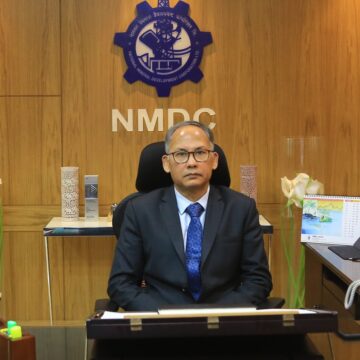 Shri-Sumit-Deb-CMD-NMDC-2-360x360