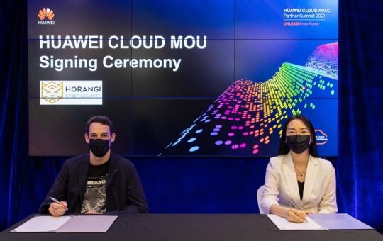 Huawei Cloud Unveils Strategy behind Global Success at APAC Partner Summit 2021