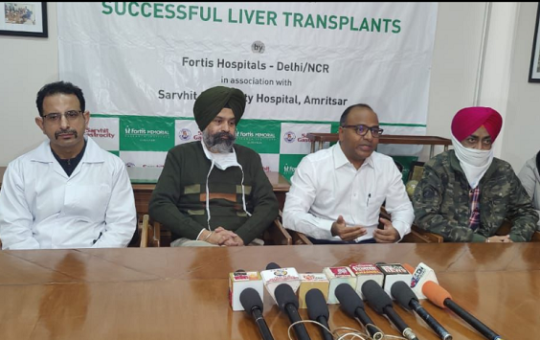 Laparoscopic liver transplantation