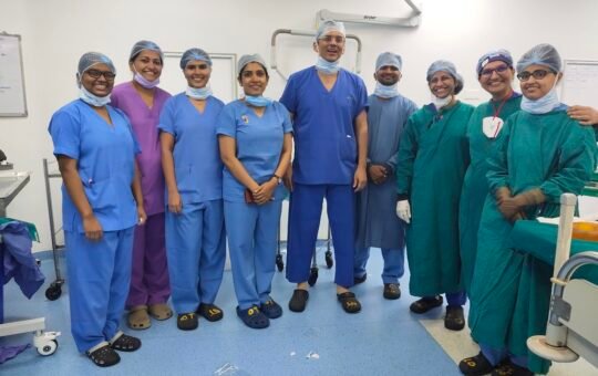 Dr Meenesh Juvekar ENT surgeon