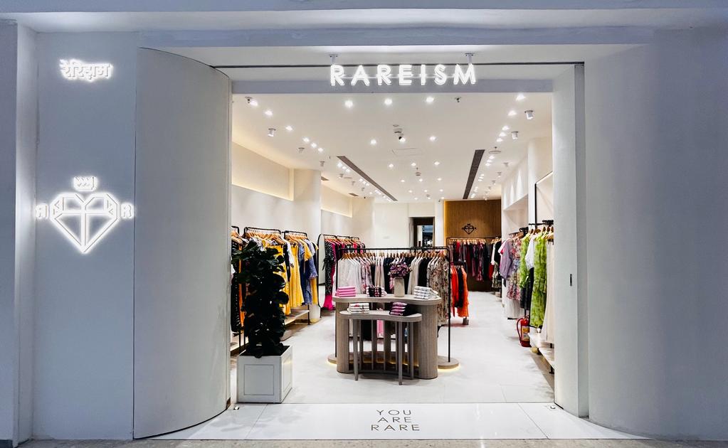 Rareism store at oberoi mall