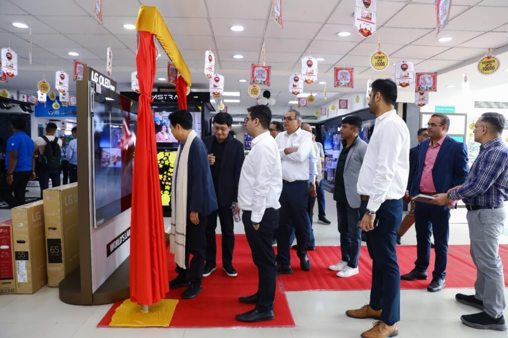 Unvieling of LG G2 97” 4K OLED at Lotus Electronics Store