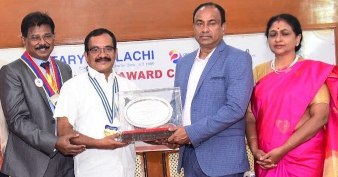 Dr K Anand Kumar, Managing Director of Indian Immunologicals Limited conferred with the Vocational Excellence Award by the Rotary Club