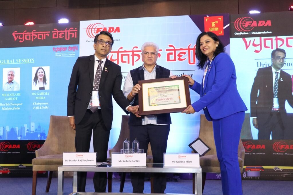 Mr Manish Raj Singhania, President of FADA and Ms Garima Misra, State Chairperson of FADA Delhi along with Ms Garima Misra, State Chairperson of FADA Delhi at Vyapar-Delhi