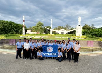 Satya School students visit to ISRO facility at Shriharikota